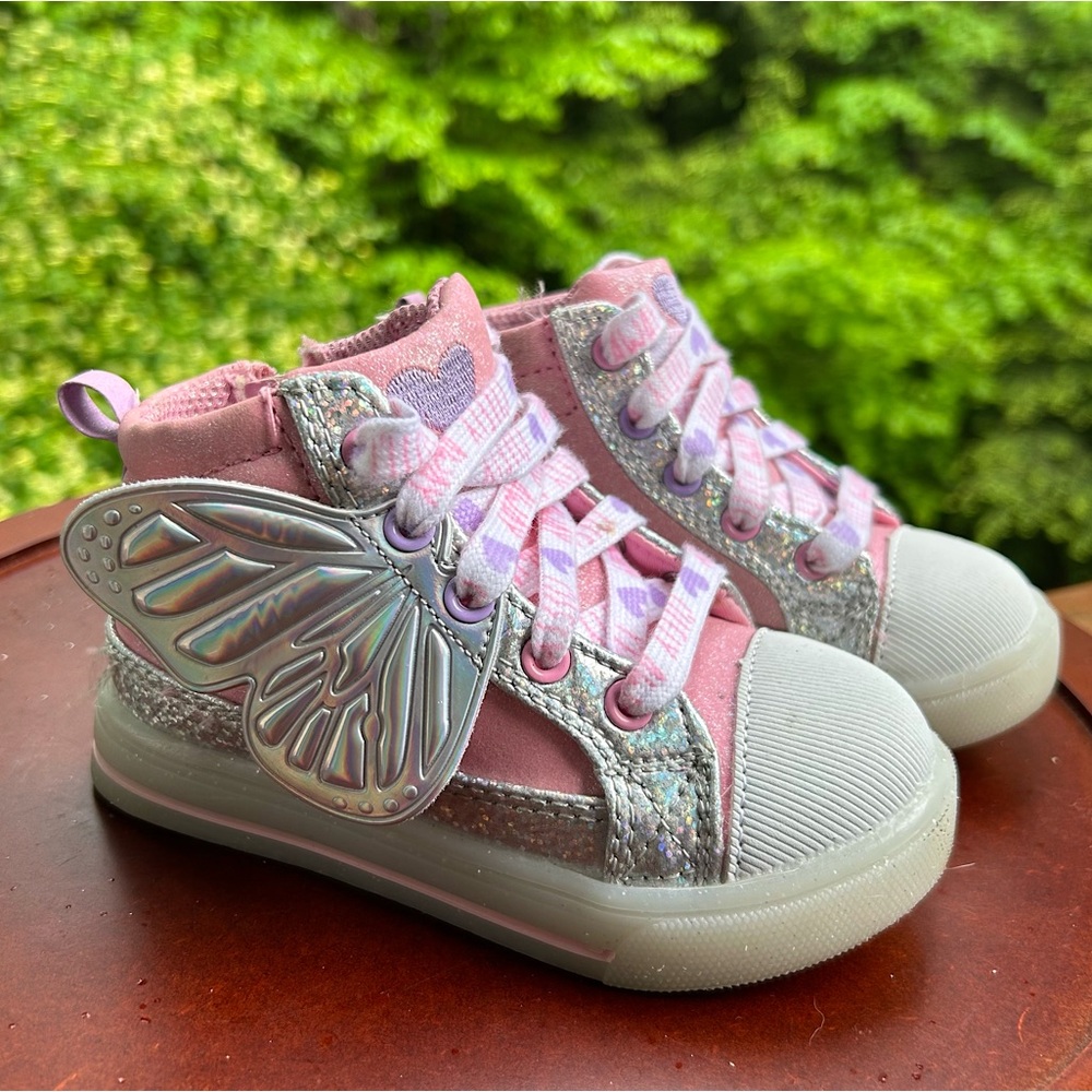 Butterfly Wing Sneakers | Toddler Girl Size 7 | Pink Glitter High-Top Shoes 🦋 - Picture 2 of 7